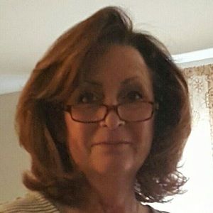 Meet your Posher, Debbie